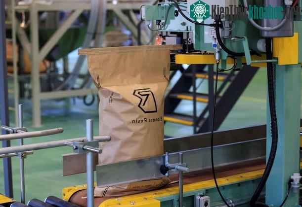 Nhà máy của Biomass Resin cách nhà máy năng lượng hạt nhân Fukushima Dai-ichi 7km