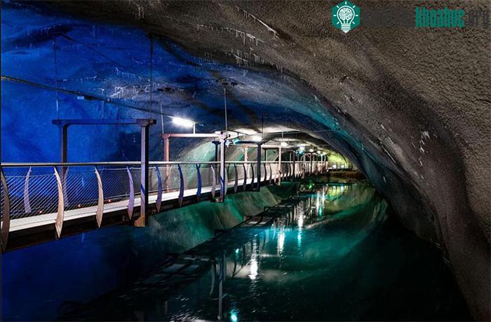 Lưu vực giải điều chế được chia thành các hang thông nhau