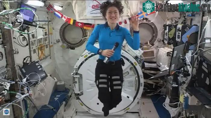 Christina Koch trong chuyến bay lịch sử năm 2019.