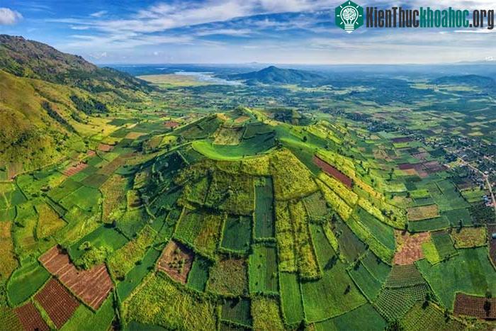 Núi lửa Chư Đăng Ya.