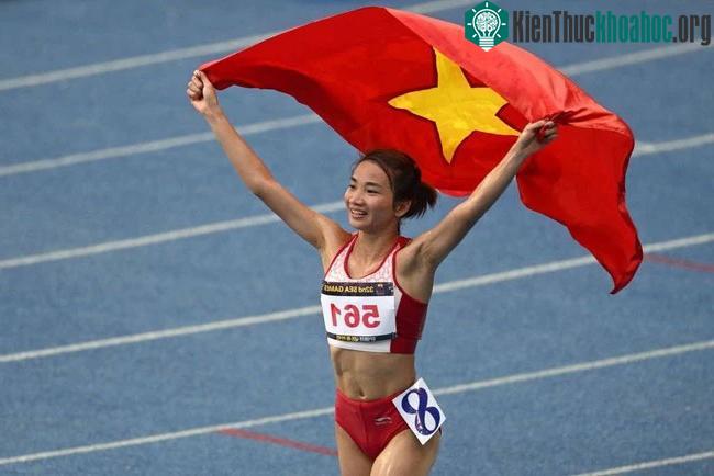 Vận động viên điền kinh Nguyễn Thị Oanh
