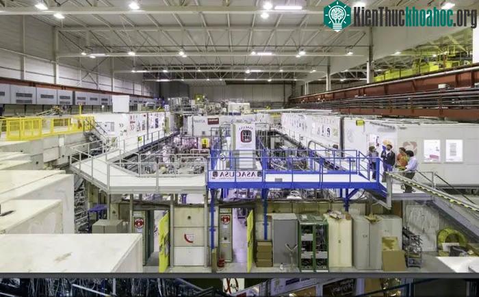 Nhà máy phản vật chất của CERN