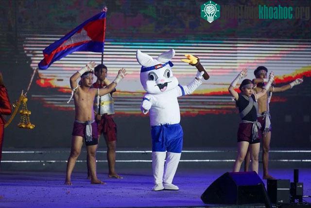 Linh vật SEA Games 32 được giới thiệu từ lễ bế mạc SEA Games 31.