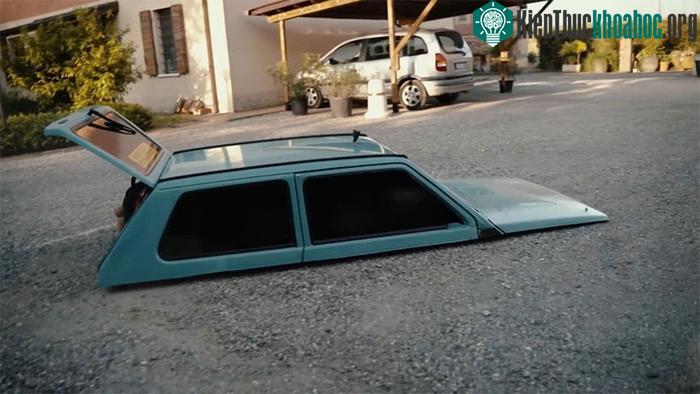 Nhóm chọn Fiat Panda vì “nhẹ và bền”.