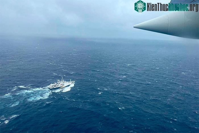 Máy bay của Tuần duyên Mỹ được triển khai để tìm kiếm tàu ngầm Titan.