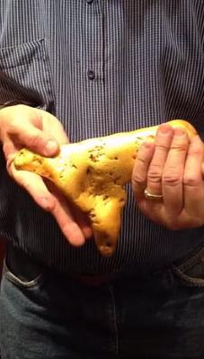 Cục vàng khổng lồ nặng 5,5kg