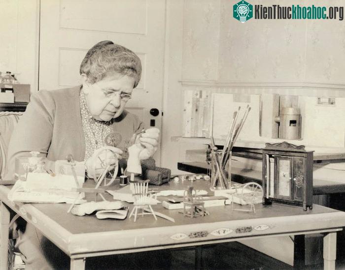 Frances Glessner Lee: Từ người thừa kế giàu có đam mê chơi búp bê đến "mẹ đỡ đầu của ngành khoa học pháp y" ảnh 0