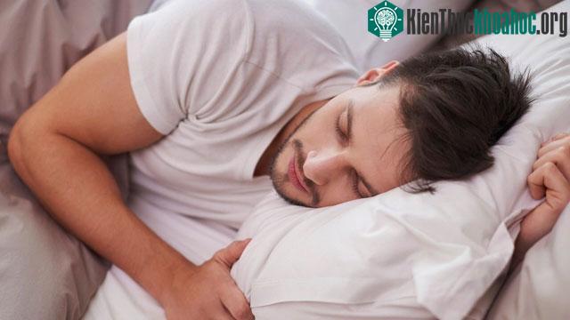 Con người sẽ càng cảm thấy mệt mỏi sau nhiều ngày không rời khỏi giường.