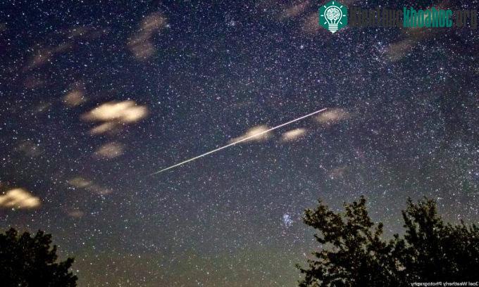 Sao băng Perseid chụp tại Alberta, Canada vào ngày 12/8/ 2021.