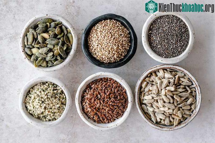 Các loại hạt là những thực phẩm thuần chay giàu canxi.