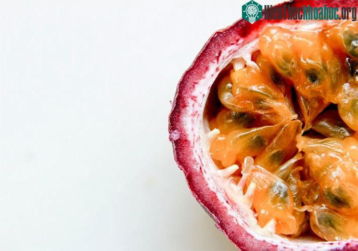 Hạt chanh dây khi nghiền nát có chứa polyphenol hỗ trợ bảo vệ hệ tim mạch