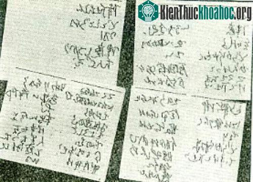 Mảnh giấy ghi lại lời cuối cùng của các nạn nhân trên máy bay xấu số.