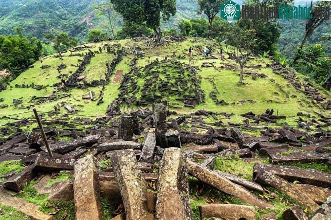 Cấu trúc Gunung Padang ở Indonesia.