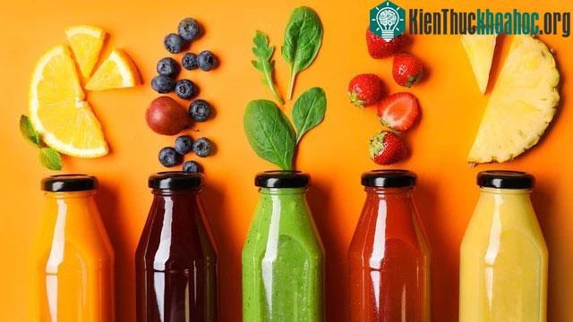 Nước ép trái cây hoặc sinh tố đóng chai