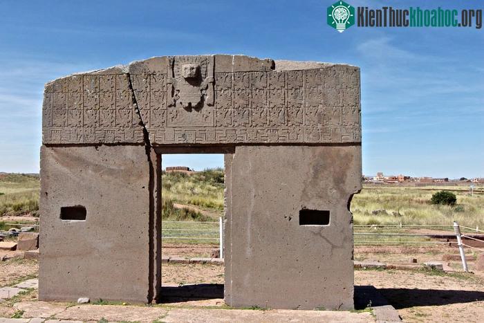 Bí ẩn không có lời giải của Puma Punku: Ai đã tạo ra những cấu trúc cự thạch như được cắt gọt bởi tia laser? ảnh 3
