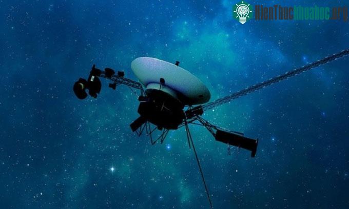 Tàu Voyager 1 di chuyển qua không gian liên sao.