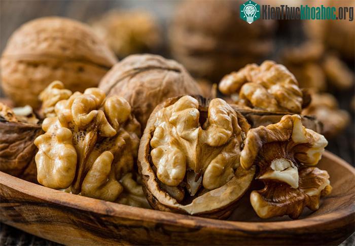 Quả óc chó có chất béo omega-3 cao hơn đáng kể so với bất kỳ loại hạt nào khác.‏