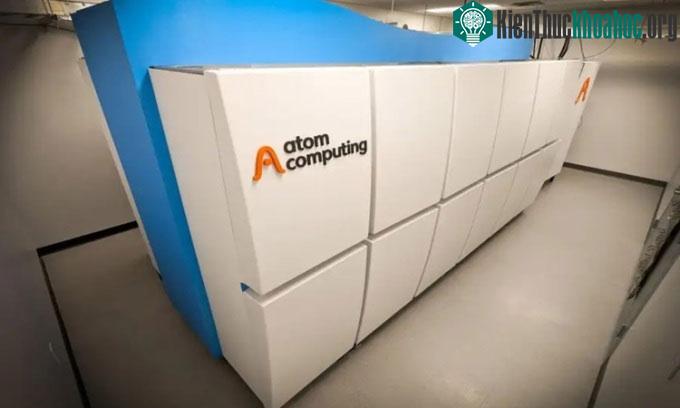 Máy tính lượng tử lớn nhất do Atom Computing chế tạo.