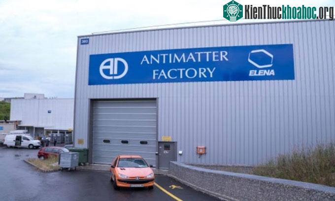 Nhà máy phản vật chất duy nhất trên thế giới ở CERN.