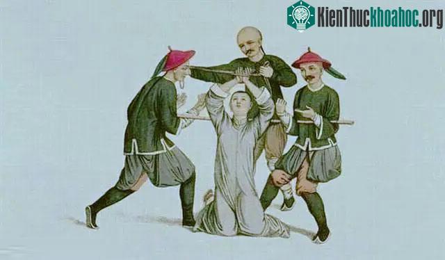 Cạo đầu là hình phạt đặc biệt chỉ dành cho phụ nữ thời phong kiến.