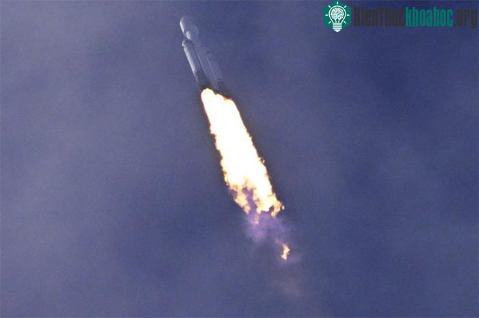 NASA đã phóng tàu vũ trụ nghiên cứu tiểu hành tinh Psyche giàu kim loại ảnh 0