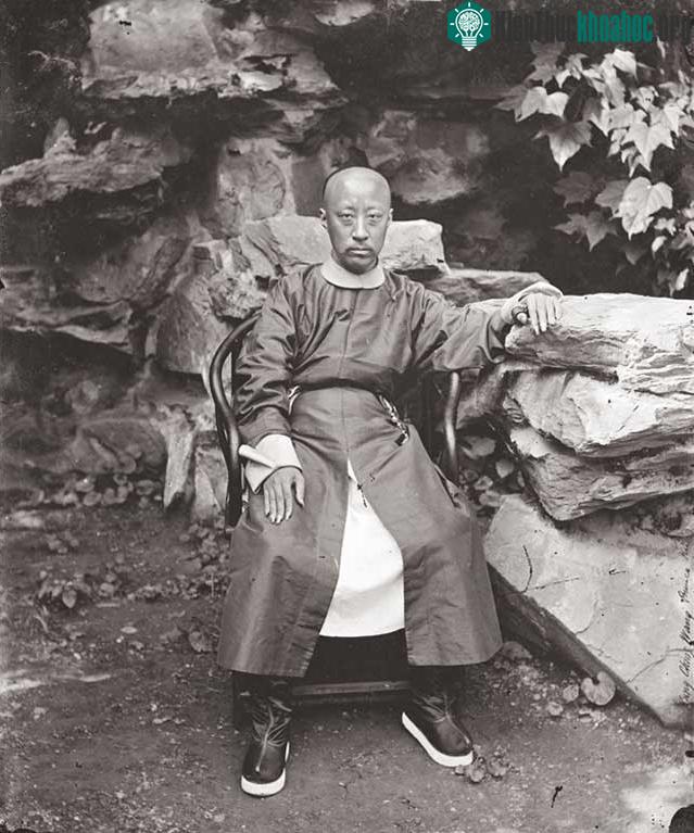 Ái Tân Giác La Dịch Hân (1833-1898)