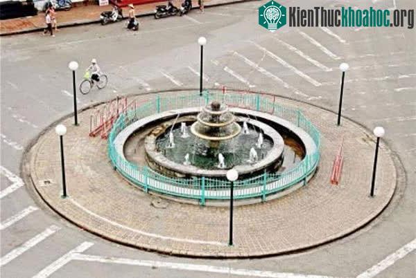 Giải mã đài phun nước Long Vân ngay sát Hồ Gươm: Một câu chuyện lịch sử! ảnh 1