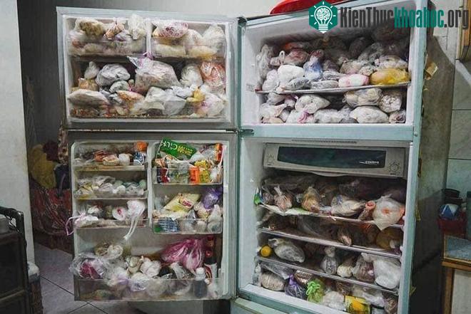 Tủ lạnh quá đầy sẽ khiến không khí không thể lưu thông.