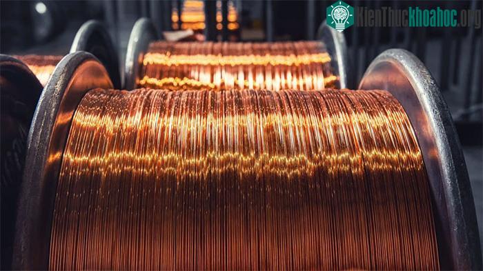 Đồng đóng vai trò quan trọng trong phát triển năng lượng xanh.