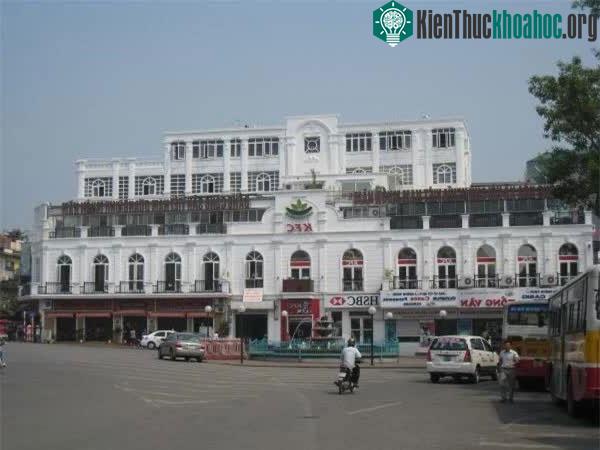 Long Vân là cái tên mà người Hà Nội xưa đặt cho đài phun nước này