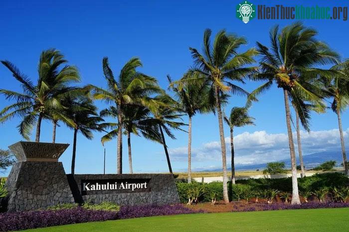 Sân bay Kahului.