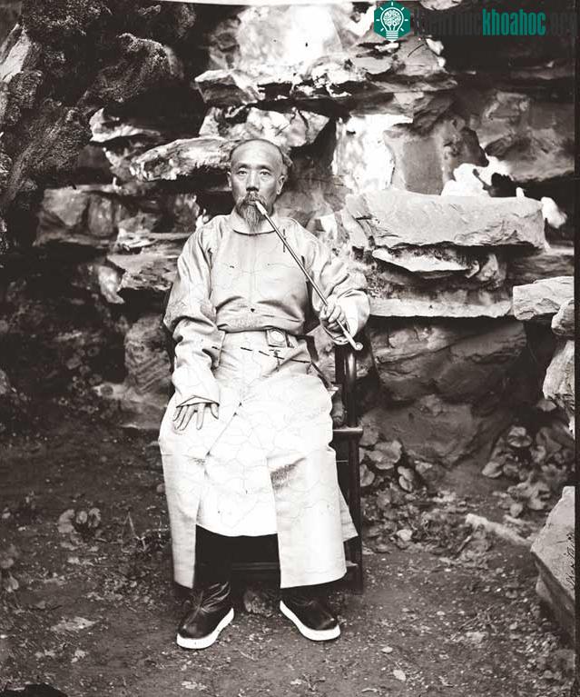 Ảnh Thẩm Quế Phân (1818-1880), chụp thập niên 1860.