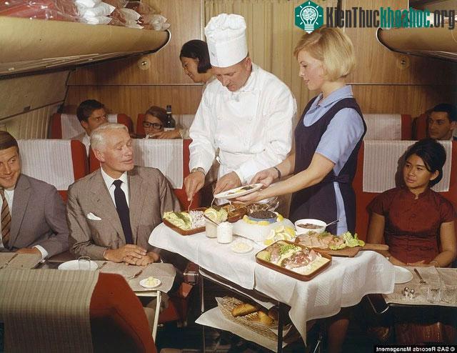 Hình ảnh trong khoang hạng nhất năm 1969