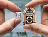 Chip nhớ flash 2 GB với tốc độ ghi 17 Mb/giây ảnh 0