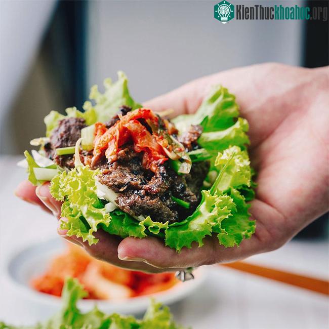 Loại rau sống này còn chứa axit ascorbic