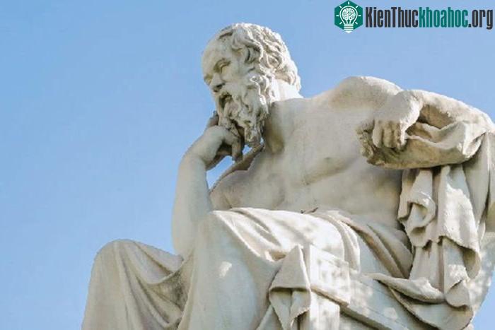 Socrates (470-399 TCN)