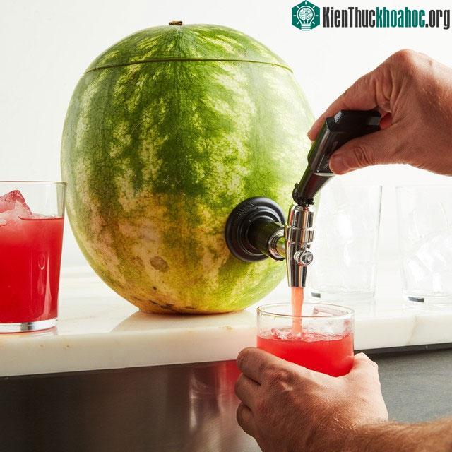 Dưa hấu còn là nguồn cung cấp kẽm, dưỡng chất quan trọng đối với cơ thể.