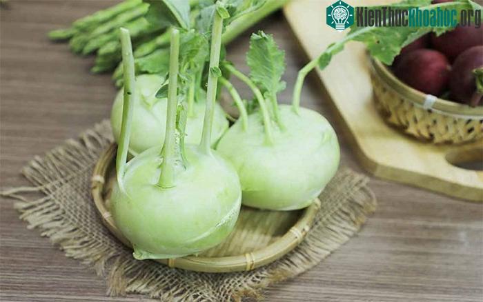 Su hào có nhiều canxi và magie nên nó góp phần giúp xương chắc khỏe hơn.