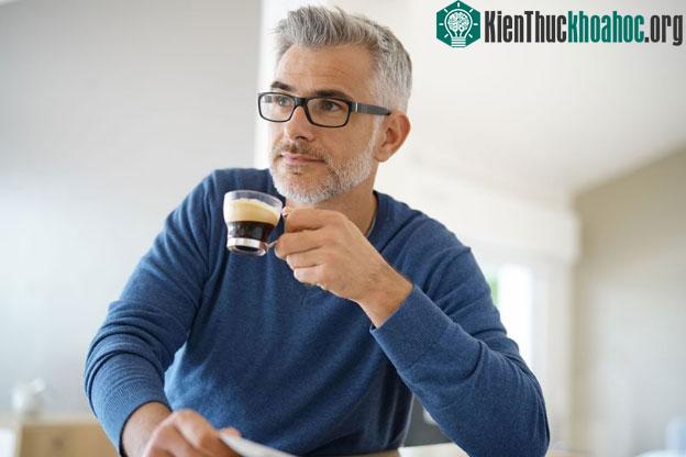 Cà phê còn góp phần giảm sự phát triển các tế bào ung thư ở bệnh nhân mắc ung thư tiền liệt&nbsp; tuyến.