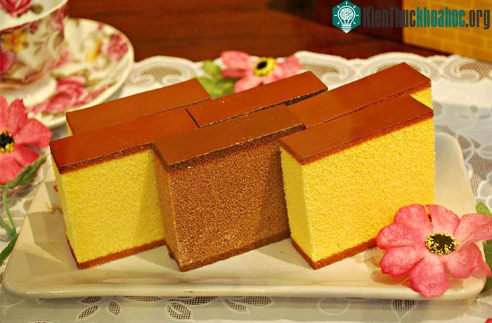 Bánh bông lan Castella