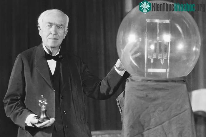 Thomas Edison (1847-1931)