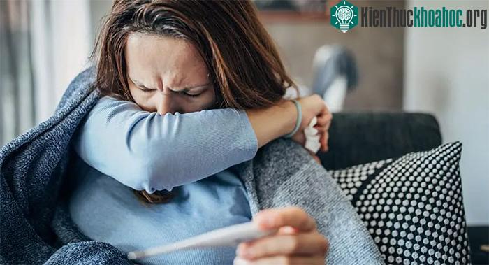 Hướng dẫn phân biệt triệu chứng cảm lạnh và viêm phế quản ảnh 2
