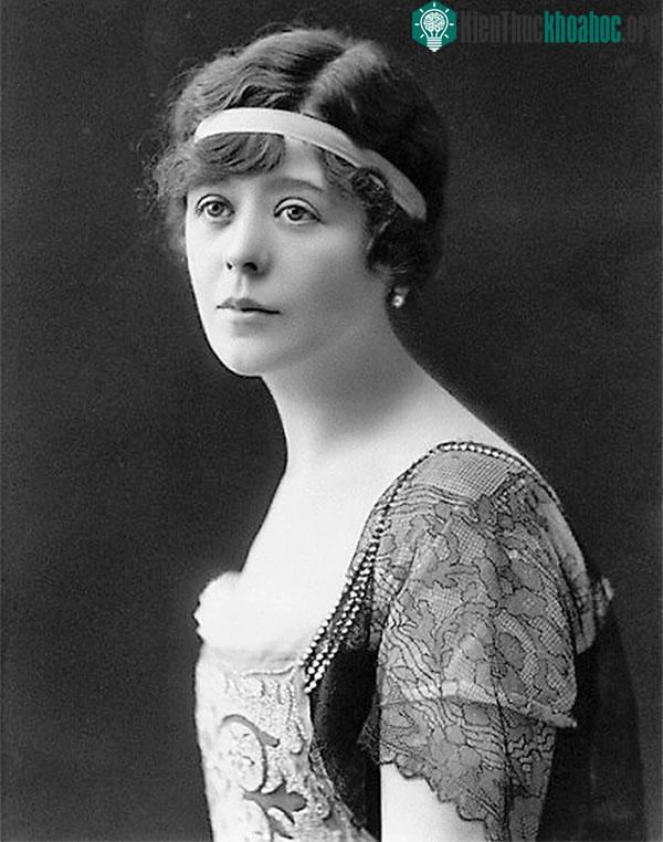 Camille Clifford