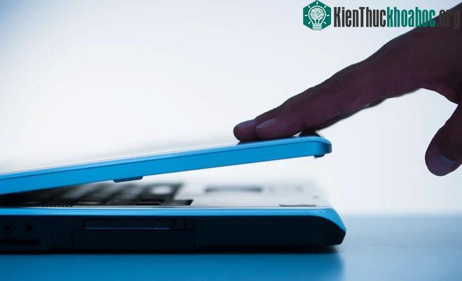 Sử dụng Internet và trò chơi điện tử có thể là hành vi "gây nghiện".
