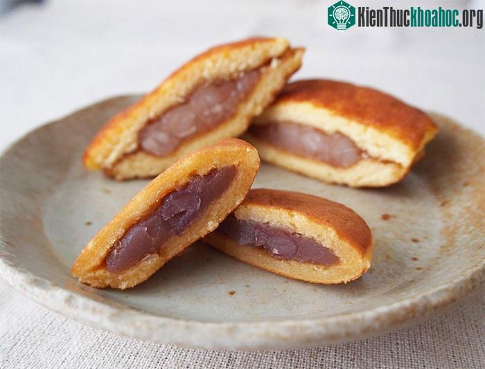 Món bánh Dorayaki trứ danh.
