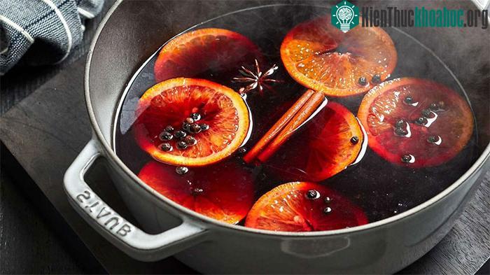 Nên nhớ chỉ nên uống rượu vang nóng ở mức vừa phải.