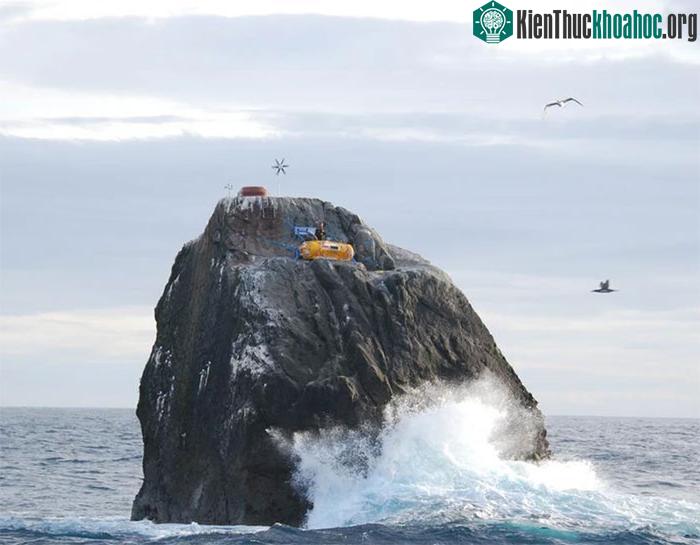 Rockall được sáp nhập vào Vương quốc Anh năm 1972