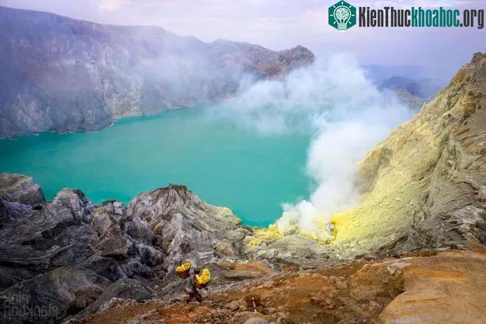 Khám phá hồ axit lớn nhất thế giới ảnh 4
