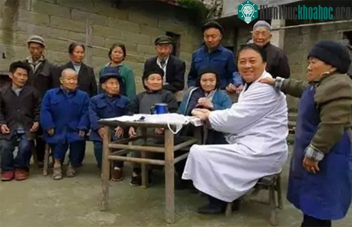 Trong thời đại y tế phát triển, tình trạng này được gọi là "bệnh lùn".
