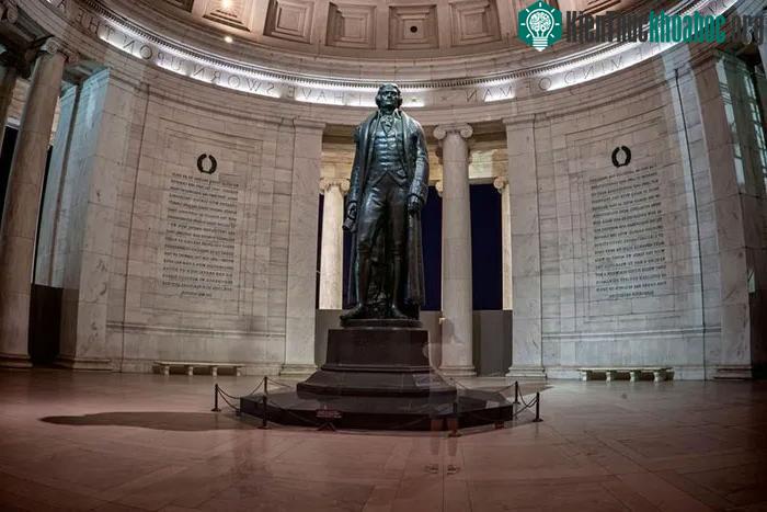 Thomas Jefferson (1743-1826)